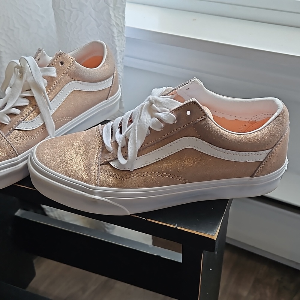 Shoes - Picture 3 of 5